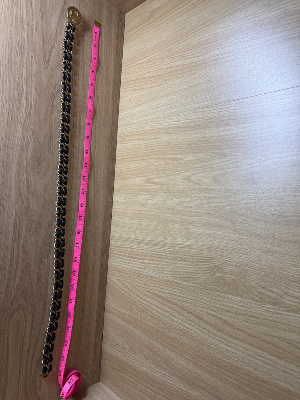 CHANEL Black and Gold Double-Row leather Chain Necklace with CC Medallion - Picture 3 of 7